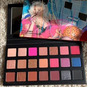 NEW Kylie Cosmetics Sipping pretty palette